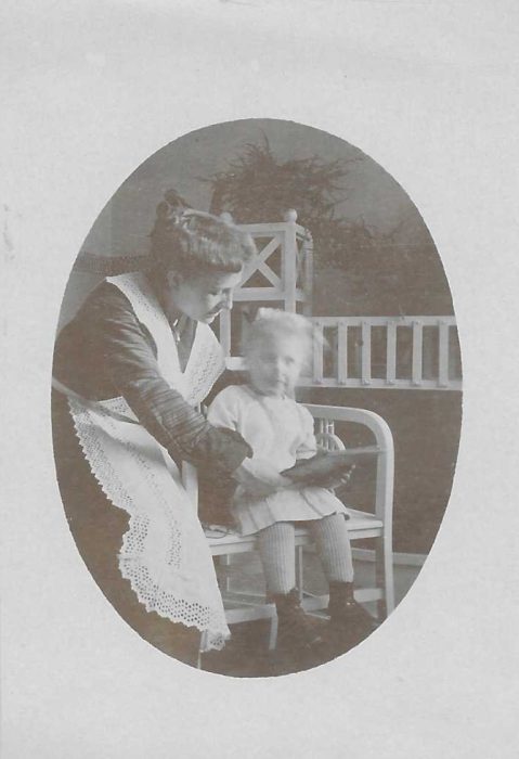 Emilie + Marie Schaefer