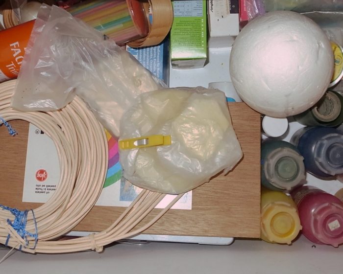 Schublade Bastelmaterialien