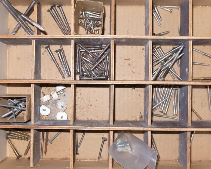 Werkzeugschrank Schrauben