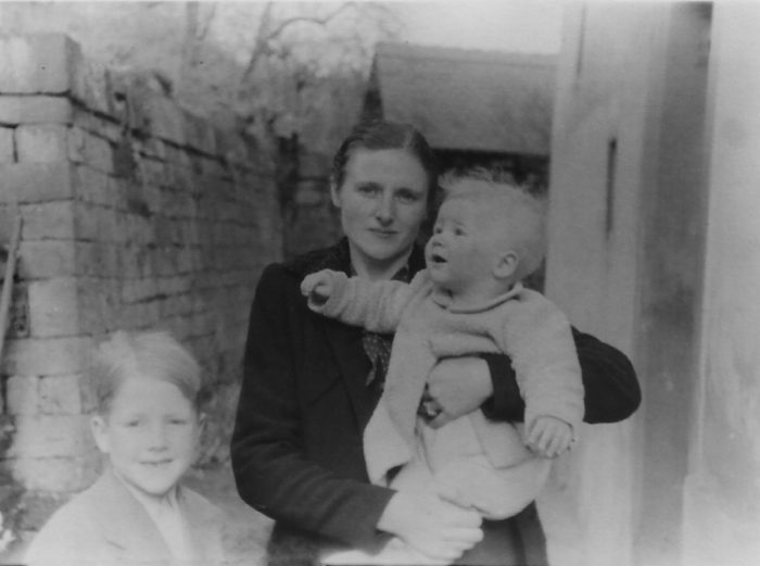 Marie Kanka, Theo und Stephan